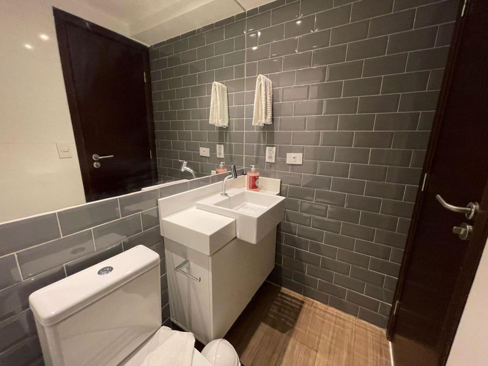 Beira Mar- Flat Executive Apartamento *